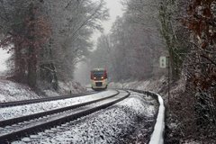 Фотообои Поезд и снег Артикул nfi_02367
