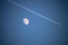 Фотообои Самолет и луна Артикул nfi_02726