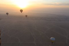 Фотообои Воздушные шары на закате Артикул nfi_02124