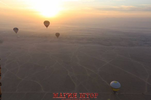 Фотообои Воздушные шары на закате Артикул nfi_02124