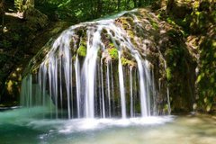 Фотообои Водопад на камне в лесу Артикул 4755