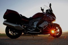 Фотообои Мотоцикл и солнце Артикул nfi_02644