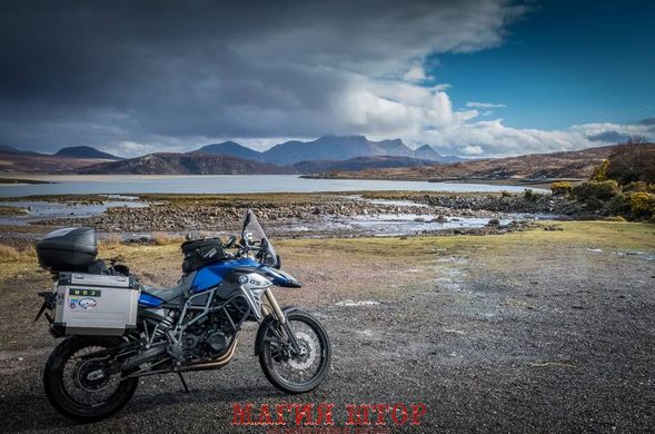 Фотообои Синий мотоцикл у гор Артикул nfi_02587
