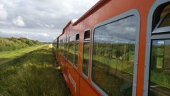 Фотообои Окна красного поезда Артикул nfi_02441