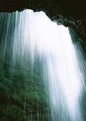 Фотообои Водопад со скалы Артикул 323