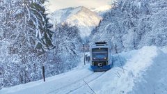 Фотообои Поезд в снежных горах Артикул nfi_02370