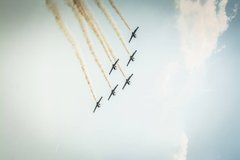 Фотообои Самолеты и дымка Артикул nfi_02746