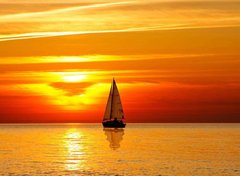 Фотообои Яхта на фоне оранжевого заката Артикул 1485